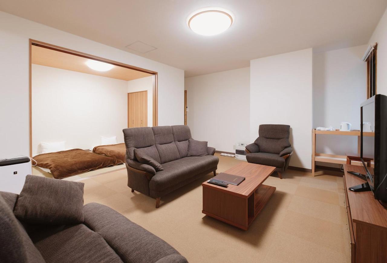Fuji Hokin Kaikan Hotel Yamanakako Buitenkant foto