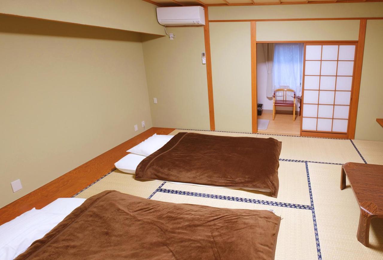 Fuji Hokin Kaikan Hotel Yamanakako Buitenkant foto