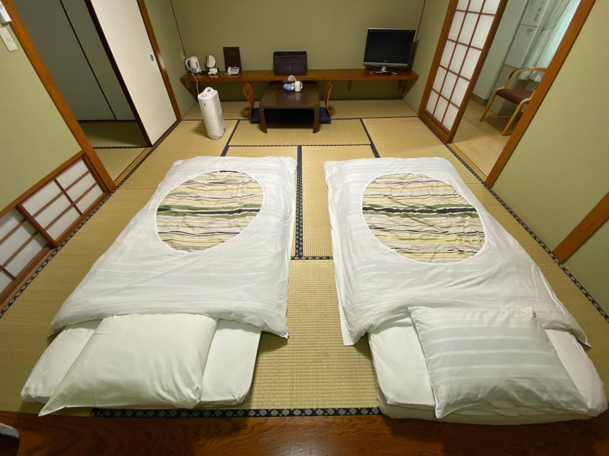Fuji Hokin Kaikan Hotel Yamanakako Buitenkant foto