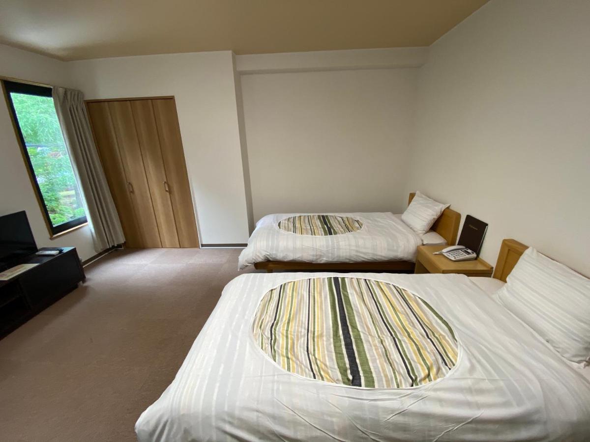 Fuji Hokin Kaikan Hotel Yamanakako Buitenkant foto