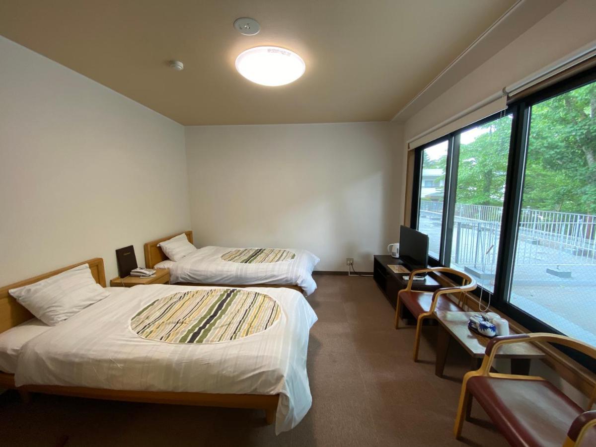 Fuji Hokin Kaikan Hotel Yamanakako Buitenkant foto