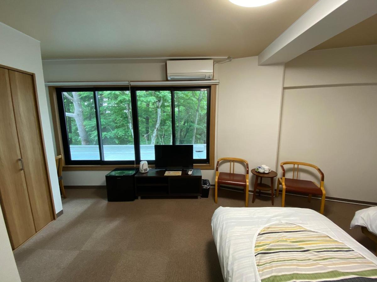Fuji Hokin Kaikan Hotel Yamanakako Buitenkant foto
