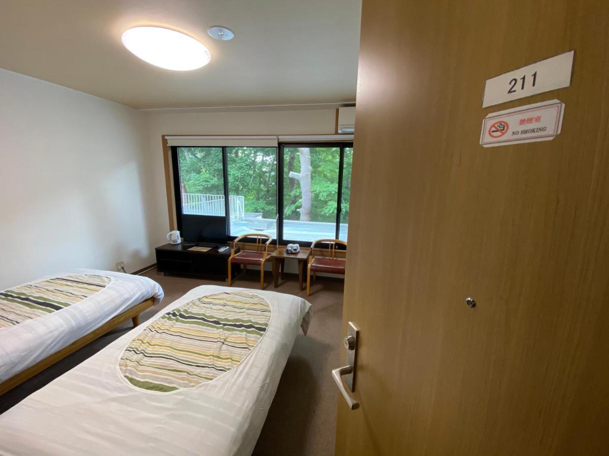 Fuji Hokin Kaikan Hotel Yamanakako Buitenkant foto