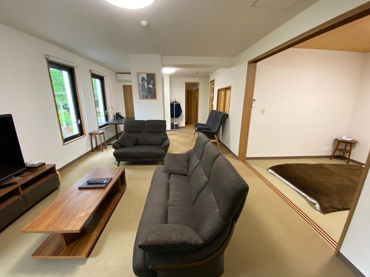 Fuji Hokin Kaikan Hotel Yamanakako Buitenkant foto